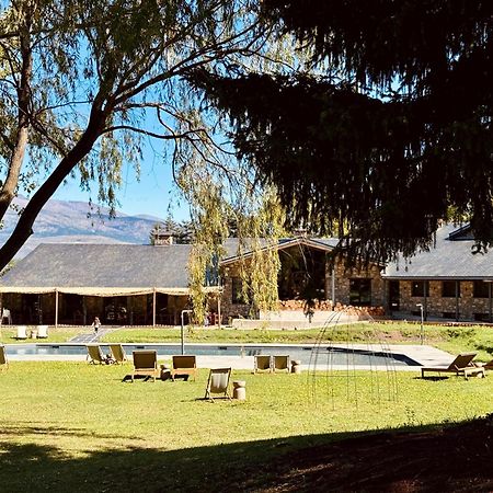 Basecamps Cerdanya Hotel Caixans Екстериор снимка