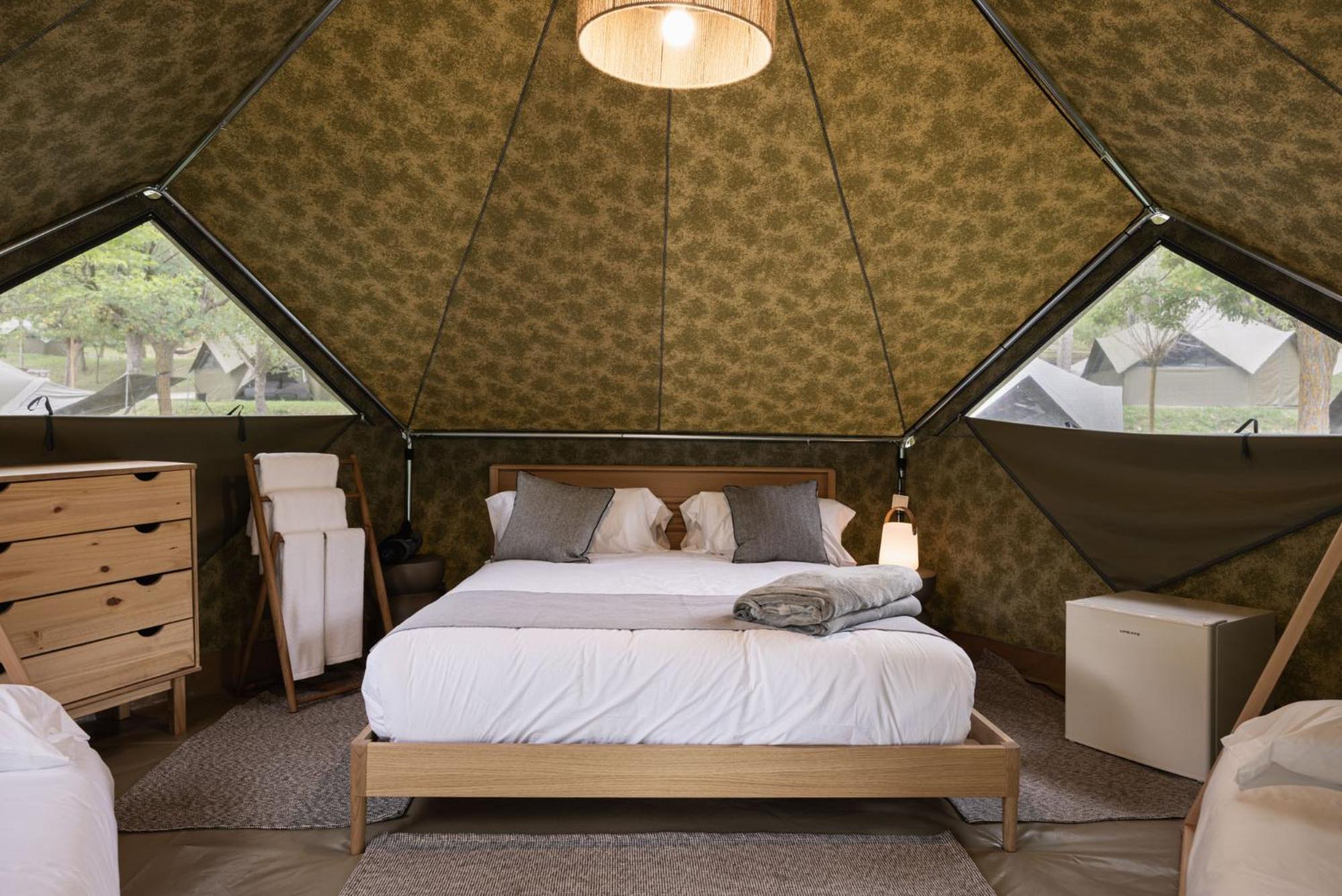 Basecamps Cerdanya Hotel Caixans Стая снимка