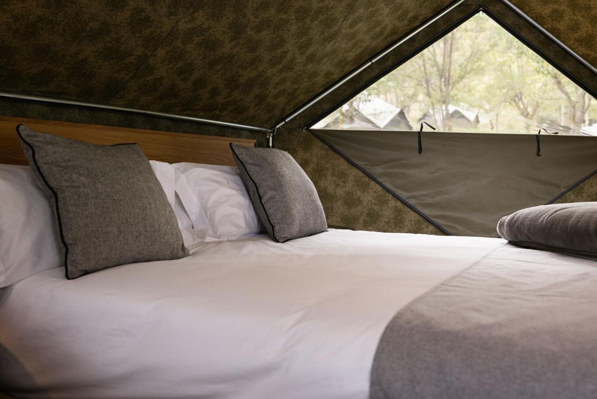Basecamps Cerdanya Hotel Caixans Стая снимка