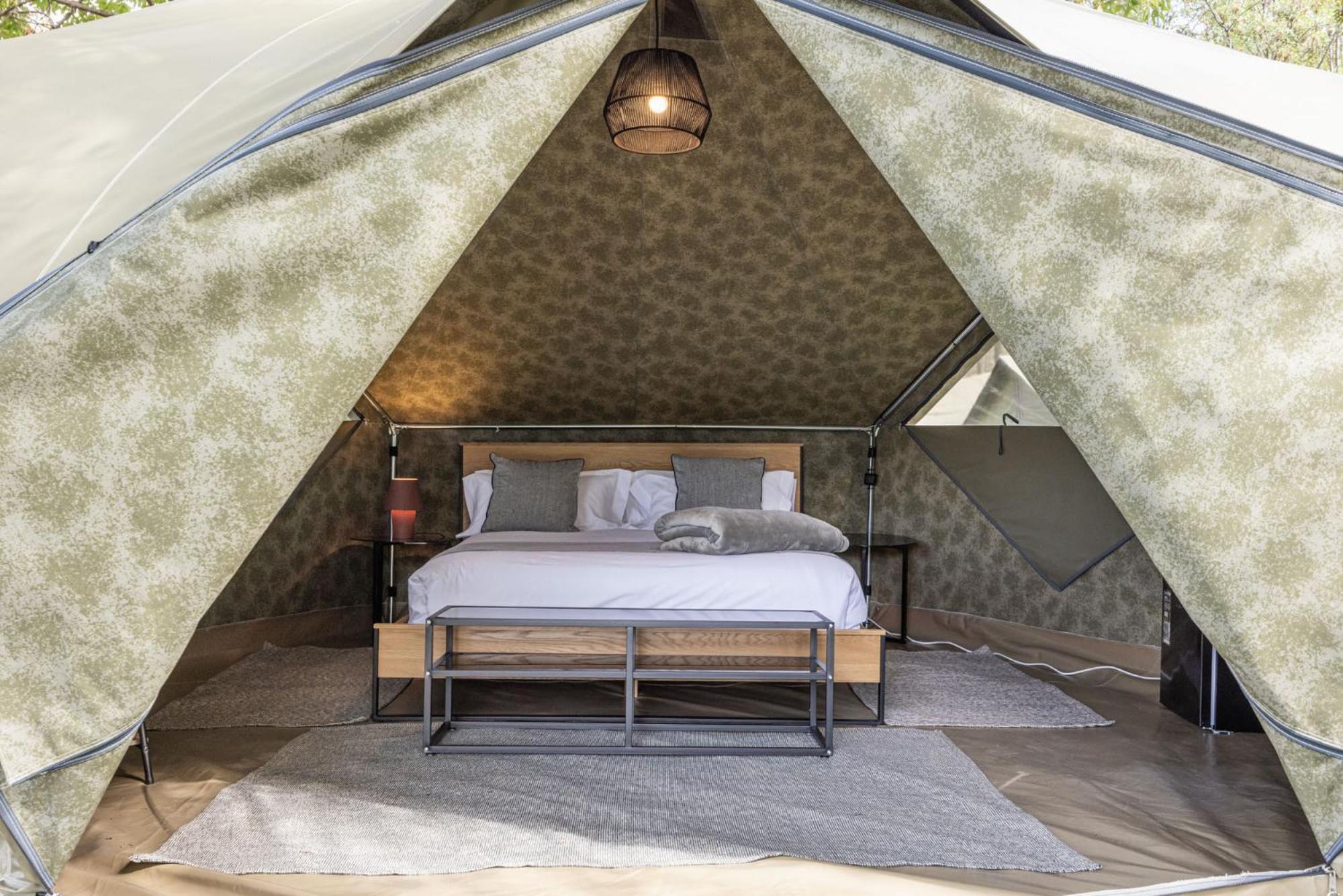 Basecamps Cerdanya Hotel Caixans Стая снимка