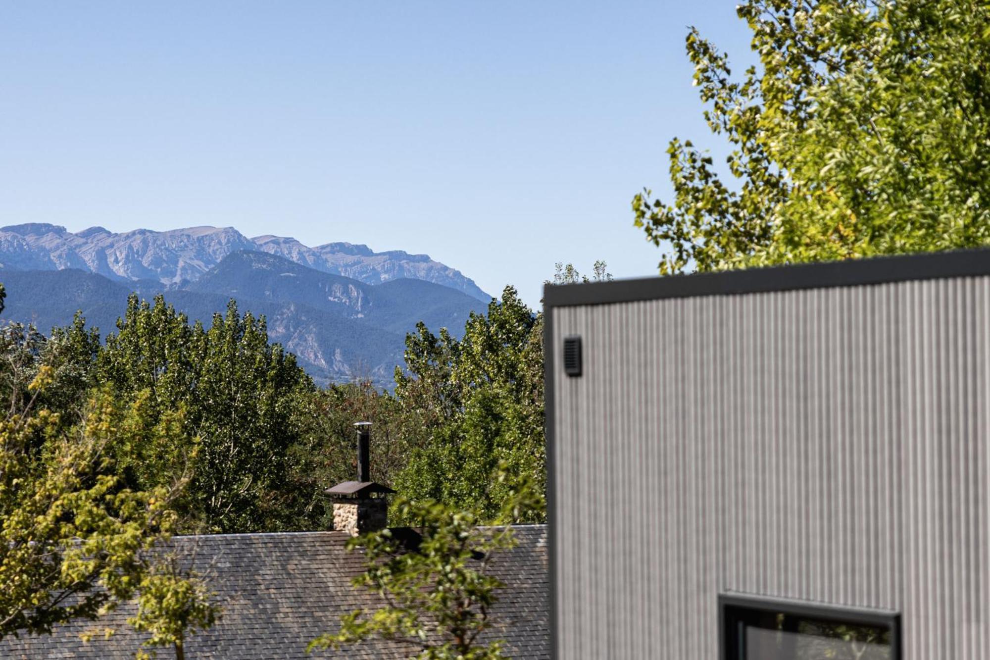 Basecamps Cerdanya Hotel Caixans Стая снимка