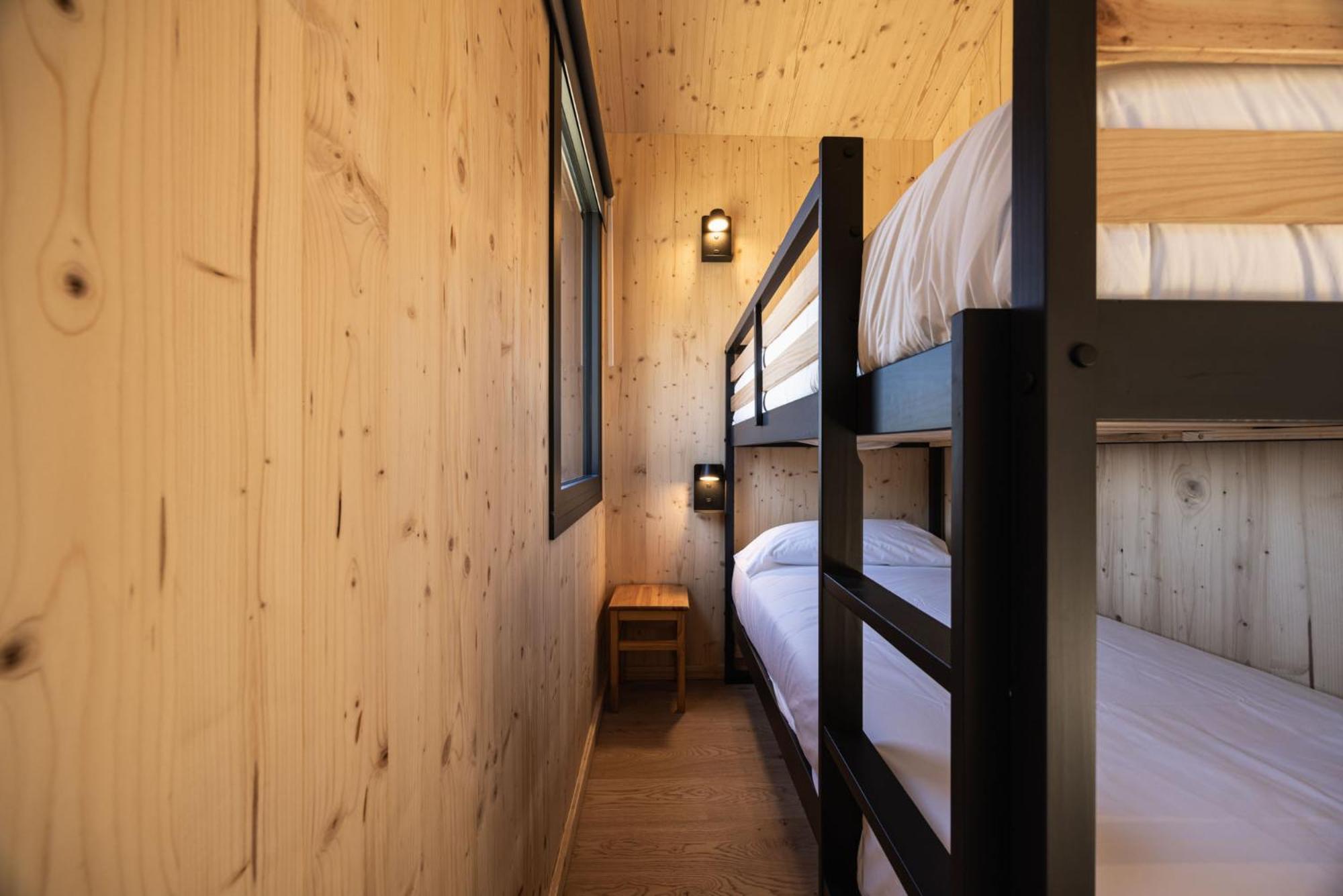 Basecamps Cerdanya Hotel Caixans Стая снимка