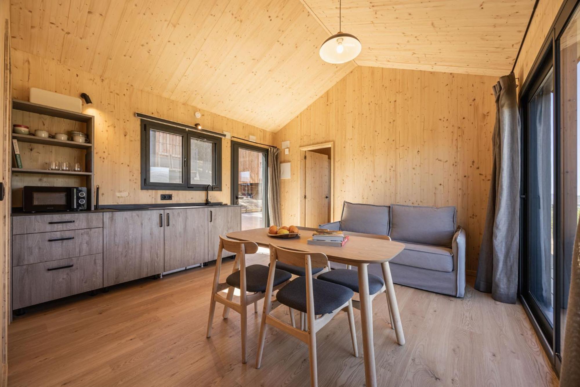 Basecamps Cerdanya Hotel Caixans Стая снимка
