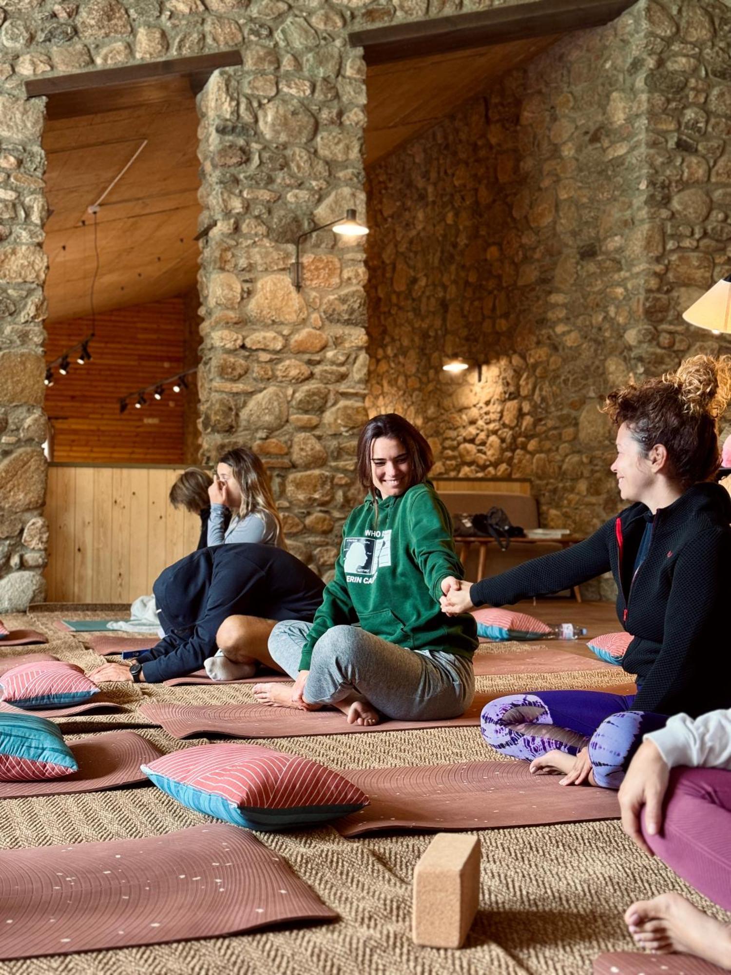 Basecamps Cerdanya Hotel Caixans Екстериор снимка